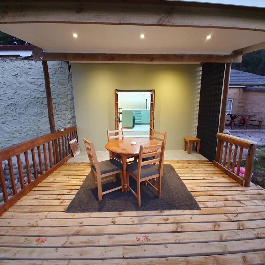 Gooderson Leisure Mountain View Cottages Self Catering And Timeshare Resort Дракенсберг-Гарден Екстер'єр фото