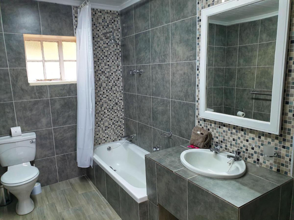Gooderson Leisure Mountain View Cottages Self Catering And Timeshare Resort Дракенсберг-Гарден Екстер'єр фото
