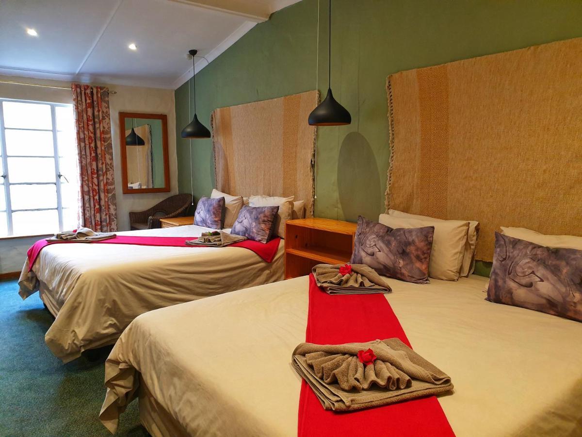 Gooderson Leisure Mountain View Cottages Self Catering And Timeshare Resort Дракенсберг-Гарден Екстер'єр фото