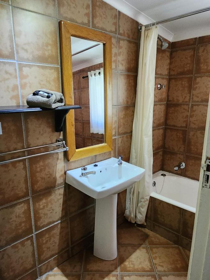 Gooderson Leisure Mountain View Cottages Self Catering And Timeshare Resort Дракенсберг-Гарден Екстер'єр фото