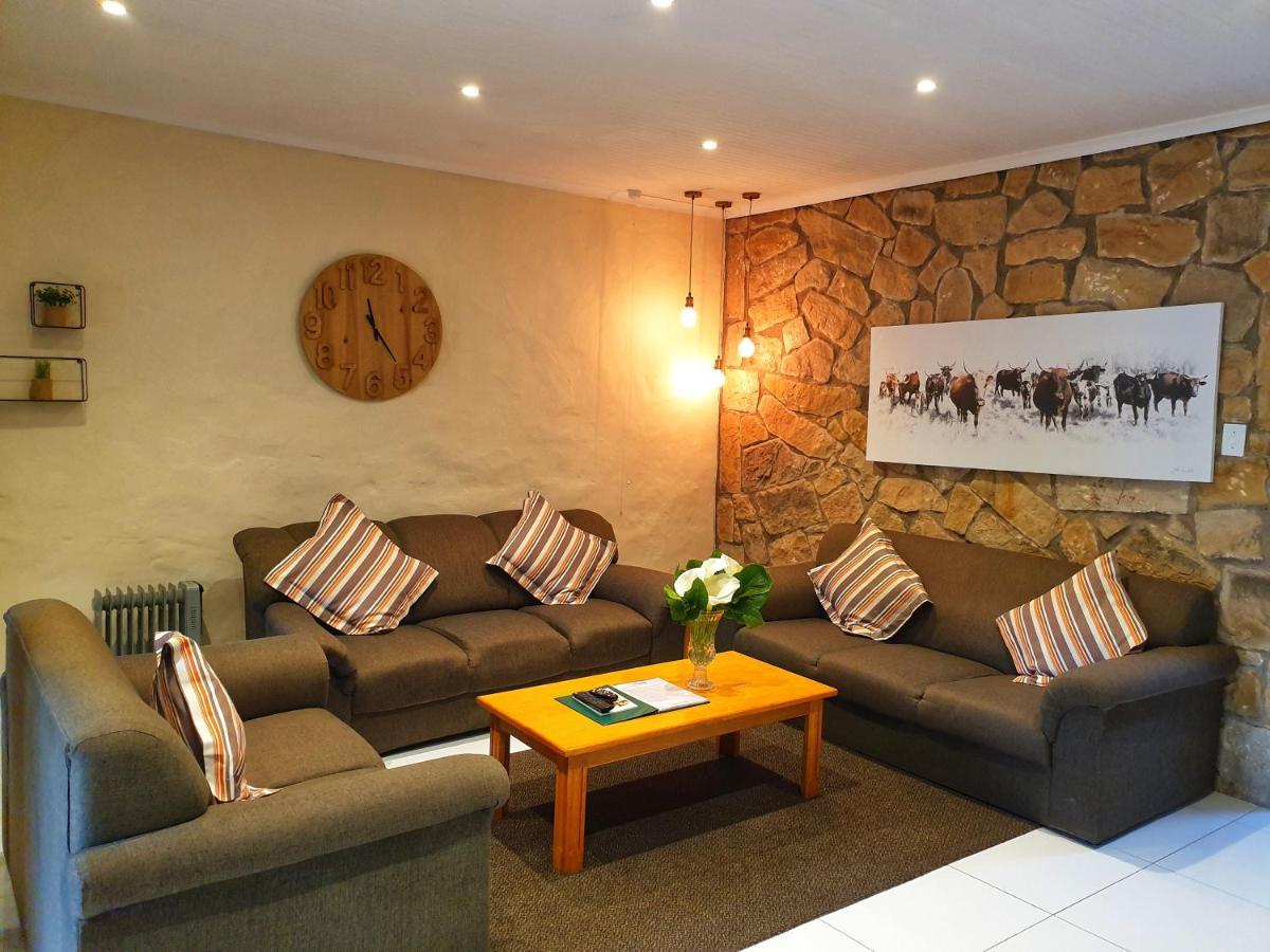Gooderson Leisure Mountain View Cottages Self Catering And Timeshare Resort Дракенсберг-Гарден Екстер'єр фото